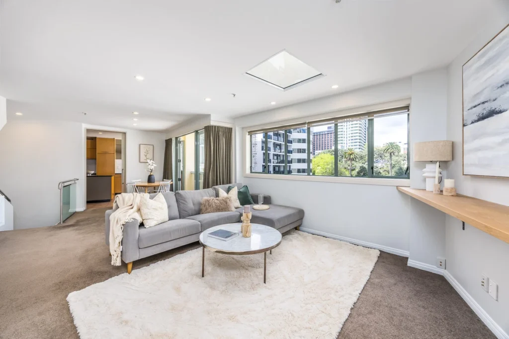 home staging in lounge